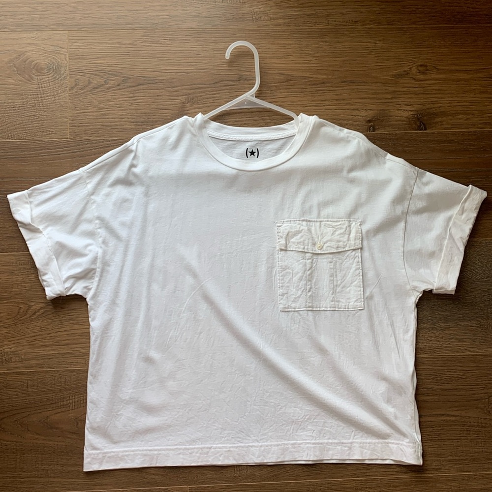 Bananna republic tshirt